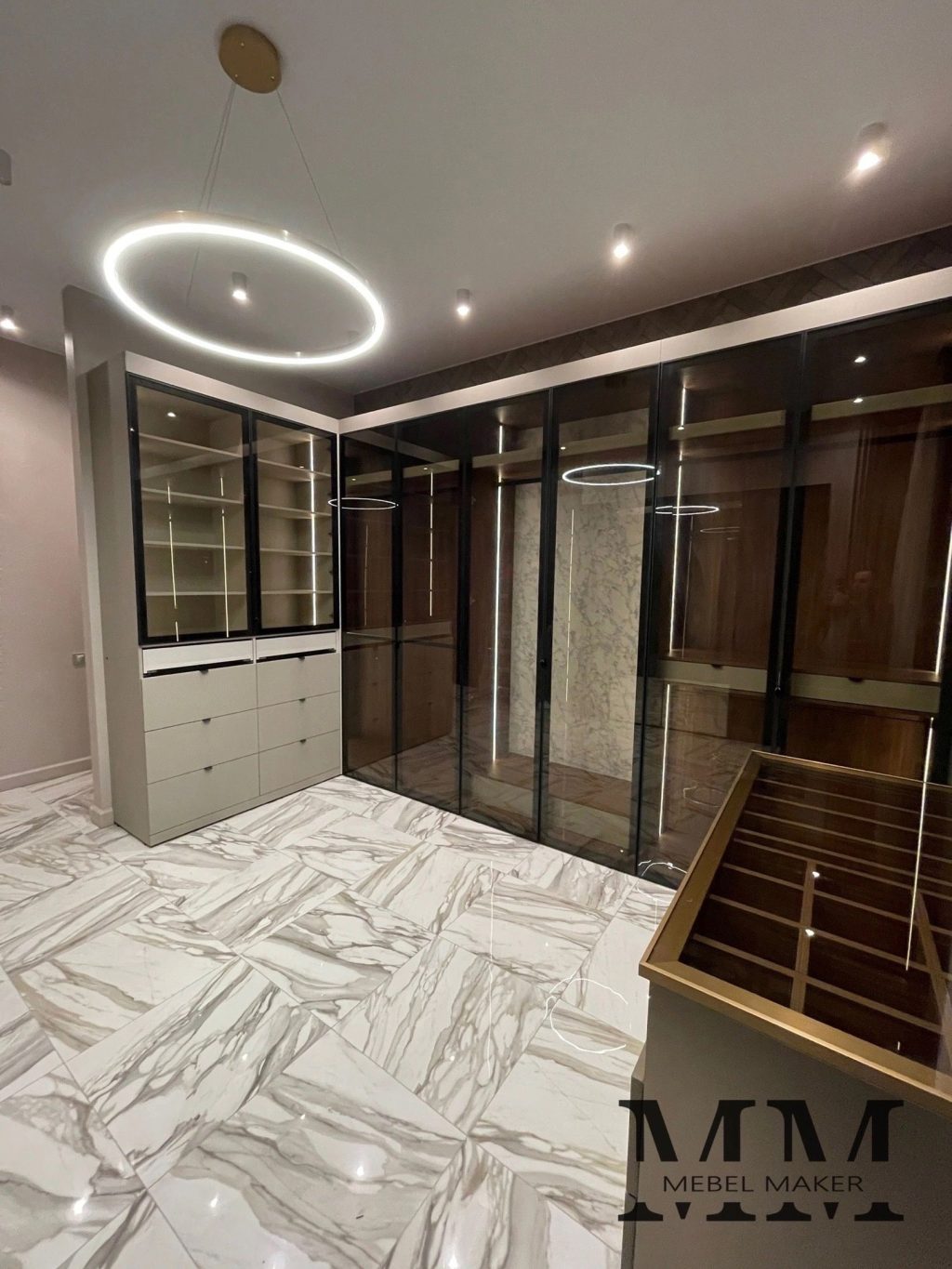 Гардеробная №2