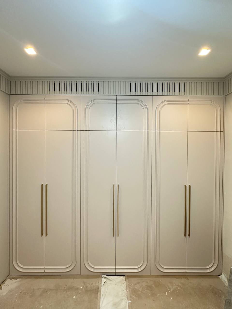 Шкафы встраиваемые на заказ