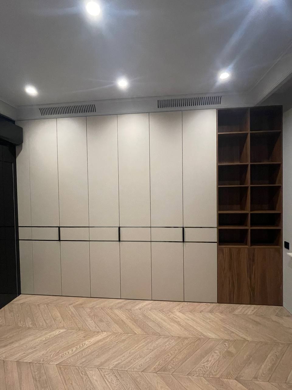 Встроенный шкаф