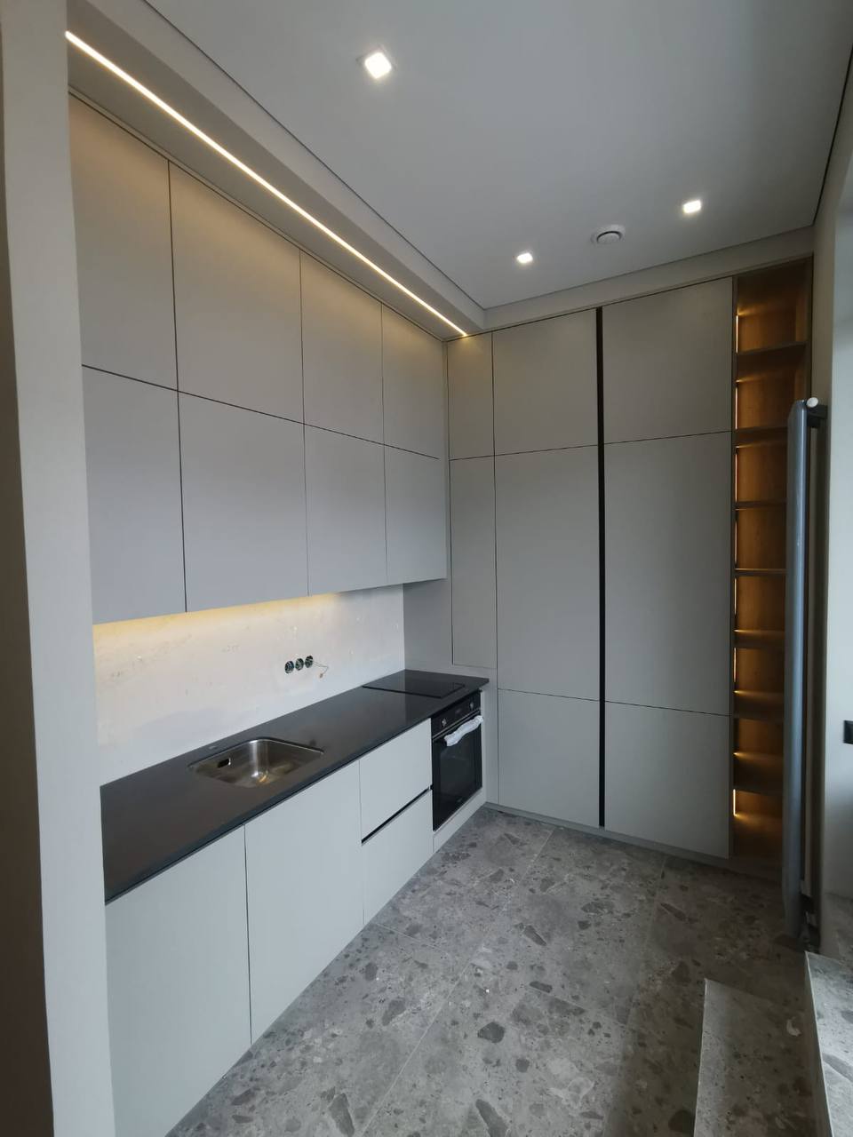 Угловой кухонный гарнитур