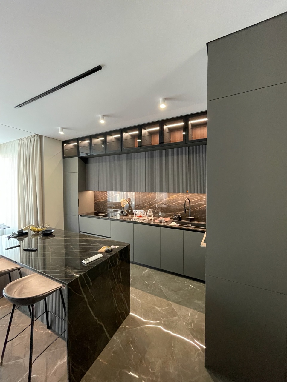 Кухня с островом